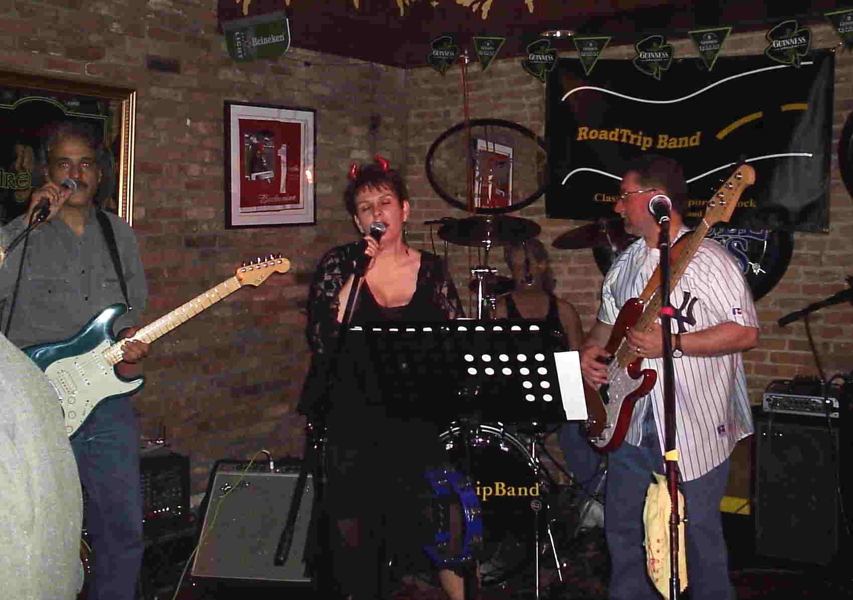 RoadTrip Live at Pinhead Susan's